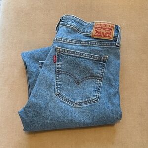 Levi's Classic Straight Men's Jeans in Denim Blue